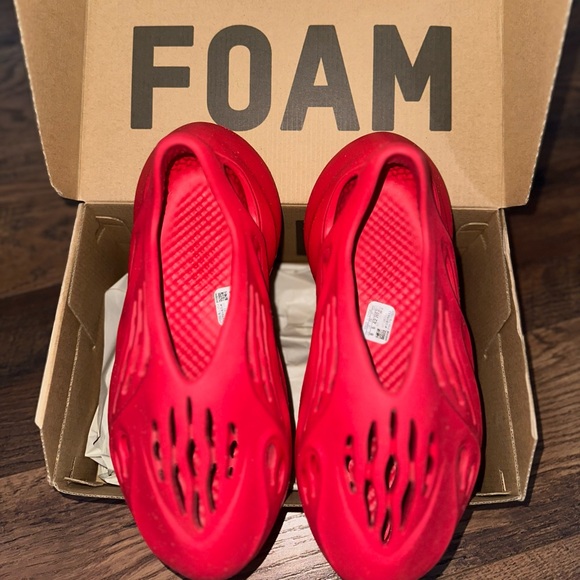 Adidas Yeezy foam Runner size 8 - Picture 1 of 3